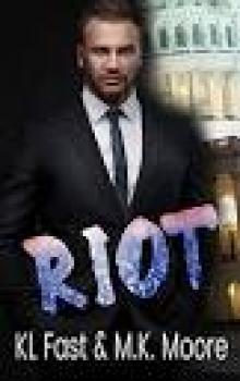 RIOT (America's Sweethearts Book 2)